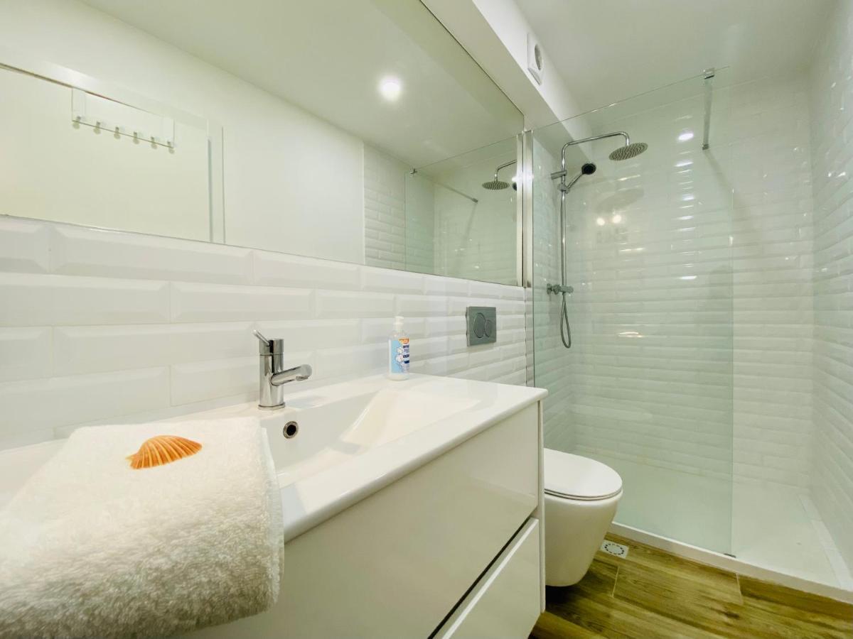 Tia Anica House I - Apartment With Terrace In Central Fuseta Beach Village Екстер'єр фото