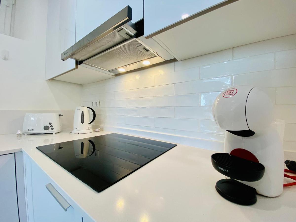 Tia Anica House I - Apartment With Terrace In Central Fuseta Beach Village Екстер'єр фото